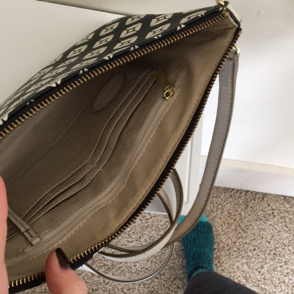 Fossil Patterned Crossbody - Picture 3 of 3